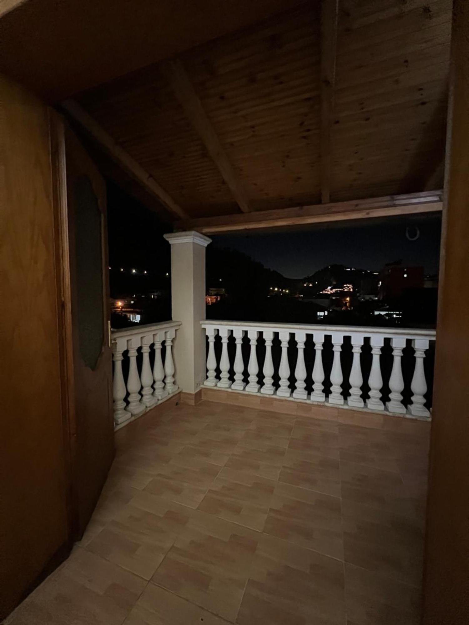 Guest House Pulake Berat Ngoại thất bức ảnh