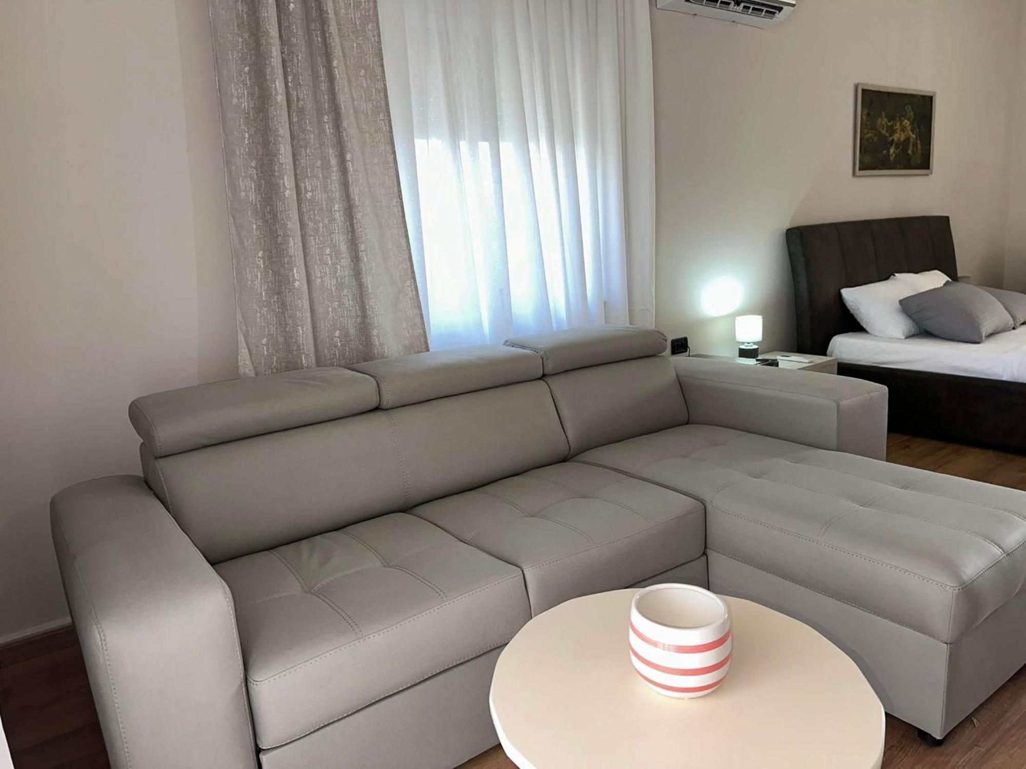 Guest House Pulake Berat Ngoại thất bức ảnh