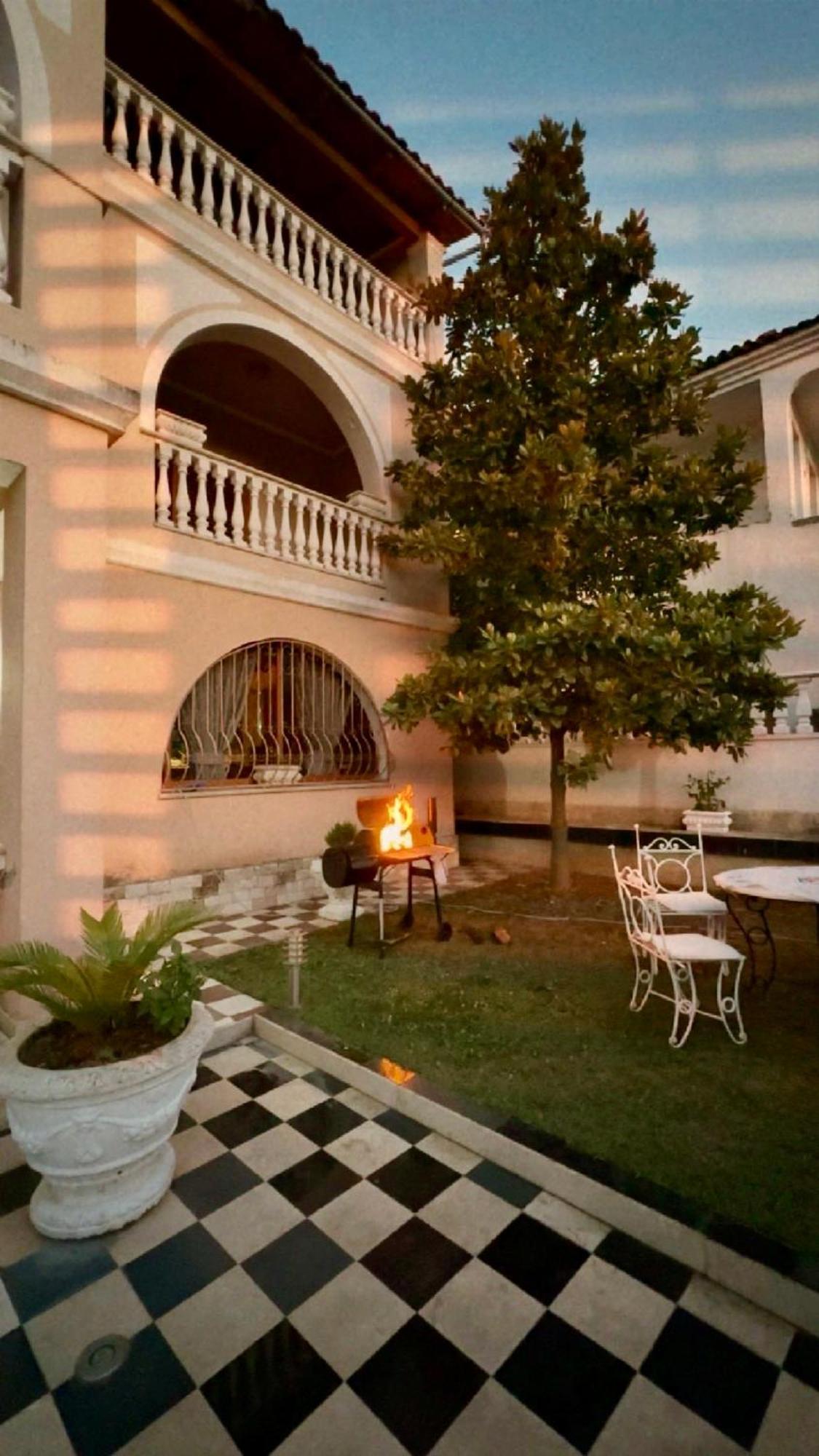 Guest House Pulake Berat Ngoại thất bức ảnh